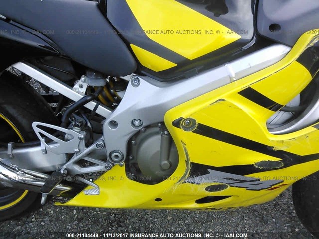 JH2PC35064M502565 - 2004 HONDA CBR600 F4 YELLOW photo 8