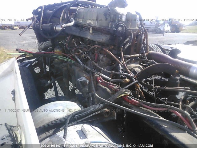 1FUJA6CK67LX78709 - 2007 FREIGHTLINER CONVENTIONAL COLUMBIA 白色 照片 6