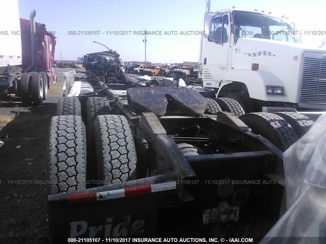 1FUJA6CK67LX78709 - 2007 FREIGHTLINER CONVENTIONAL COLUMBIA 白色 照片 8