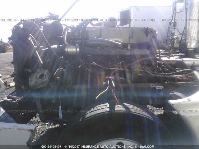 1FUJA6CK67LX78709 - 2007 FREIGHTLINER CONVENTIONAL COLUMBIA 白色 照片 9