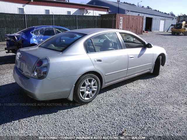 1N4AL11D95C188645 - 2005 NISSAN ALTIMA S/SL SILVER photo 4