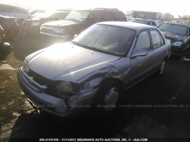 1NXBR18E5WZ135685 - 1998 TOYOTA COROLLA VE/CE/LE 灰色 照片 2