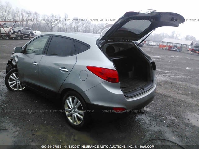 KM8JUCAC6DU606061 - 2013 HYUNDAI TUCSON GLS/LIMITED SILVER photo 3