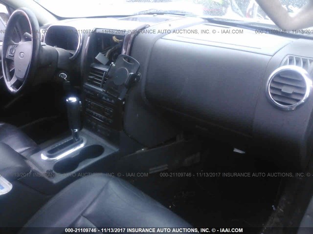 1FMEU75836UA57856 - 2006 FORD EXPLORER LIMITED 银色 照片 5