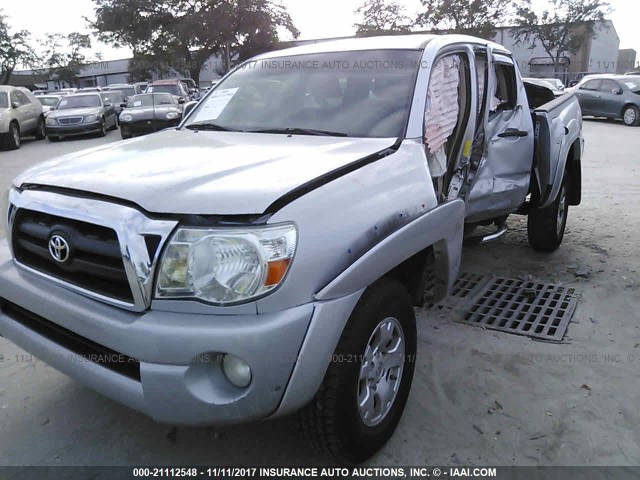 3TMJU62N49M070938 - 2009 TOYOTA TACOMA DOUBLE CAB PRERUNNER SILVER photo 2