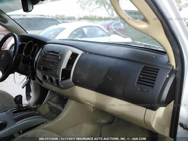 3TMJU62N49M070938 - 2009 TOYOTA TACOMA DOUBLE CAB PRERUNNER SILVER photo 5