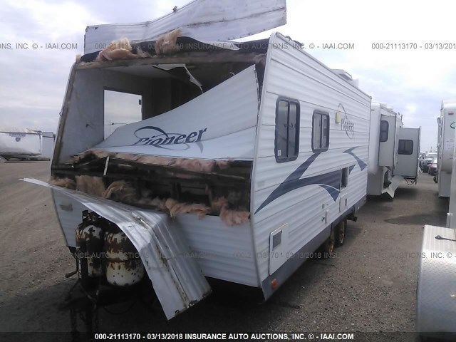 1EB1C182564013916 - 2006 FLEETWOOD PIONEER 180CK  WHITE photo 2