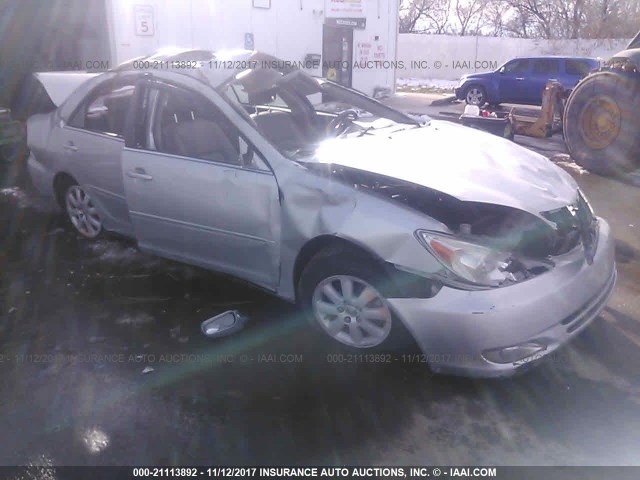 4T1BF32K33U036152 - 2003 TOYOTA CAMRY LE/XLE/SE Gümüş foto 1