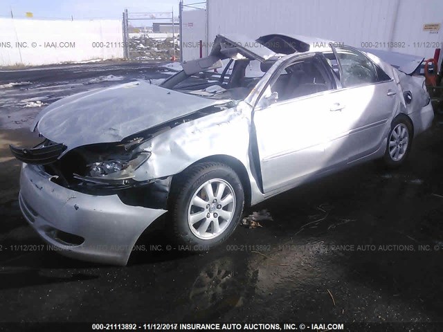 4T1BF32K33U036152 - 2003 TOYOTA CAMRY LE/XLE/SE Gümüş foto 2