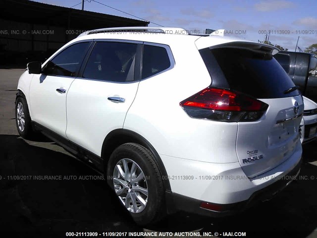 5N1AT2MT8HC877935 - 2017 NISSAN ROGUE S/SL WHITE photo 3