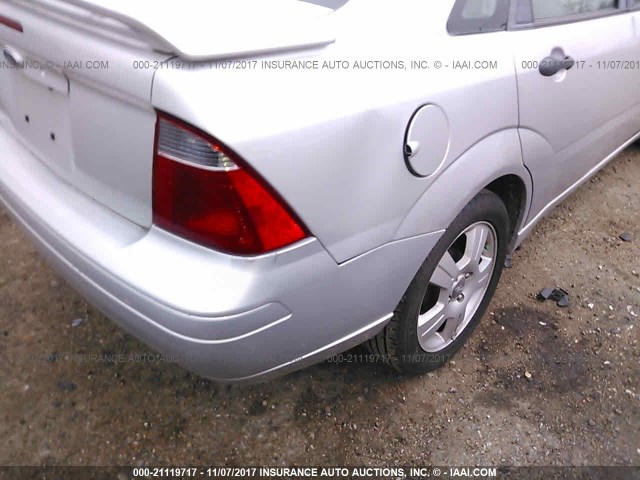 1FAHP34N07W278951 - 2007 FORD FOCUS ZX4/S/SE/SES 银色 照片 6