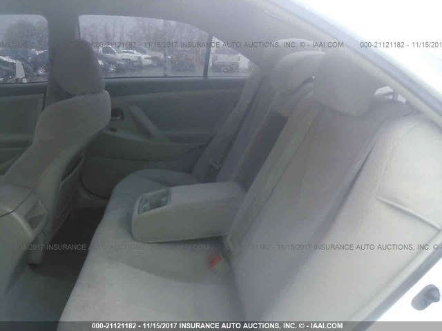 4T4BF3EK2BR171378 - 2011 TOYOTA CAMRY SE/LE/XLE Белый фото 8