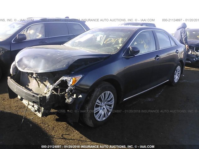 4T4BF1FK2CR236718 - 2012 TOYOTA CAMRY SE/LE/XLE BLACK photo 2