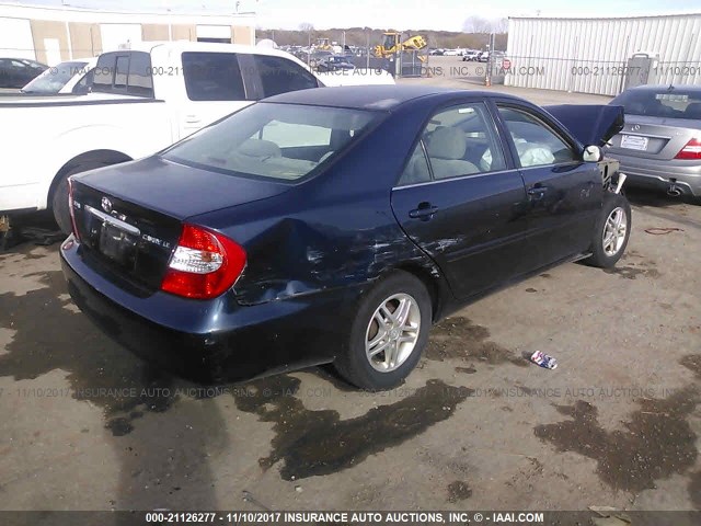 4T1BE32K23U228424 - 2003 TOYOTA CAMRY LE/XLE/SE ლურჯი ფოტო 4