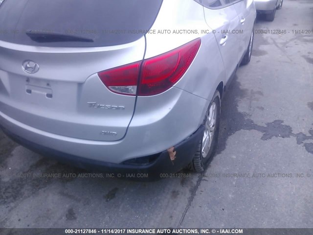 KM8JUCAC4DU738221 - 2013 HYUNDAI TUCSON GLS/LIMITED SILVER photo 6