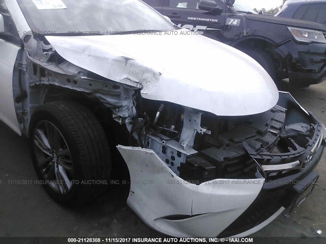 4T1BF1FK1FU052806 - 2015 TOYOTA CAMRY LE/XLE/SE/XSE WHITE photo 6