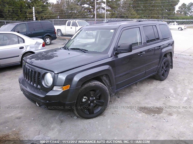 1C4NJPBA9FD430077 - 2015 JEEP PATRIOT SPORT GRAY photo 2