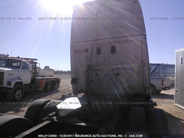 3AKJGLDR2DSBA4449 - 2013 FREIGHTLINER CASCADIA 125  BROWN photo 8