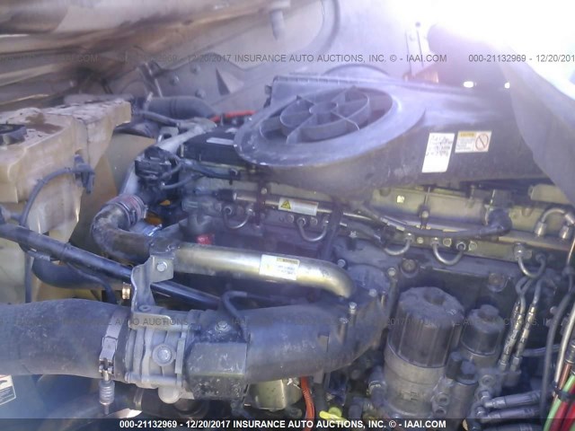 3AKJGLDR2DSBA4449 - 2013 FREIGHTLINER CASCADIA 125  BROWN photo 9