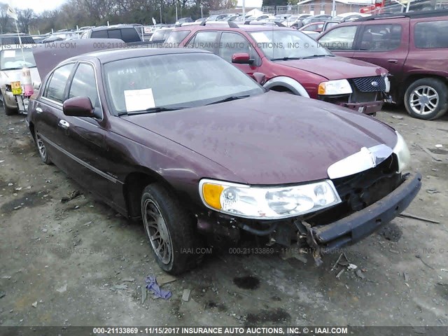 1LNHM82W7YY884809 - 2000 LINCOLN TOWN CAR SIGNATURE BURGUNDY photo 1