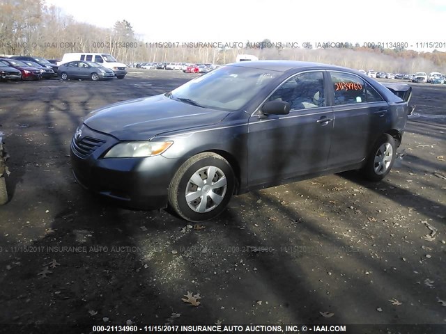 4T1BE46K77U151720 - 2007 TOYOTA CAMRY NEW GENERAT CE/LE/XLE/SE GRAY photo 2