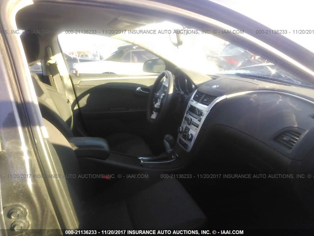 1G1ZC5EB6A4154138 - 2010 CHEVROLET MALIBU 1LT 灰色 照片 5