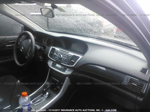 1HGCR2F5XFA258077 - 2015 HONDA ACCORD SPORT 黑色 照片 5