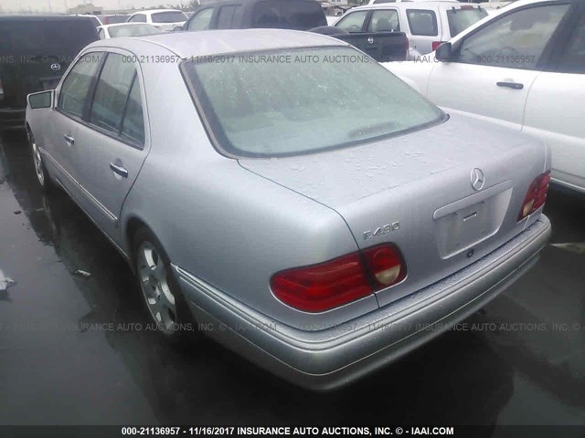 WDBJF70H9XA889224 - 1999 MERCEDES-BENZ E 430 SILVER photo 3