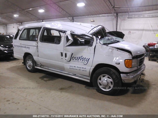 1FBSS31S05HB18082 - 2005 FORD ECONOLINE E350 SUPER DUTY WAGON WHITE photo 1