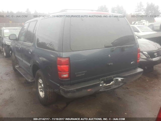 1FMRU15W42LA70239 - 2002 FORD EXPEDITION XLT BLUE photo 3