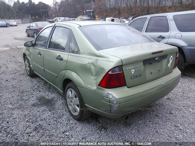 1FAFP34NX7W297191 - 2007 FORD FOCUS ZX4/S/SE/SES GREEN photo 3