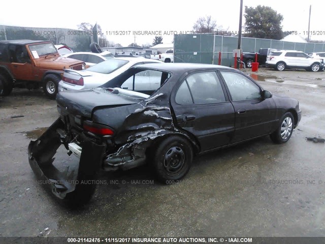 1Y1SK5260TZ041743 - 1996 GEO PRIZM LSI BLACK photo 4