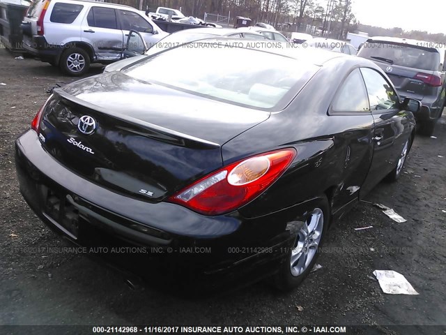4T1CE38PX5U519392 - 2005 TOYOTA CAMRY SOLARA SE/SLE შავი ფოტო 4