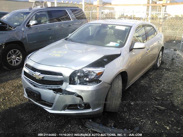 1G11H5SA2DF281889 - 2013 CHEVROLET MALIBU LTZ 银色 照片 2