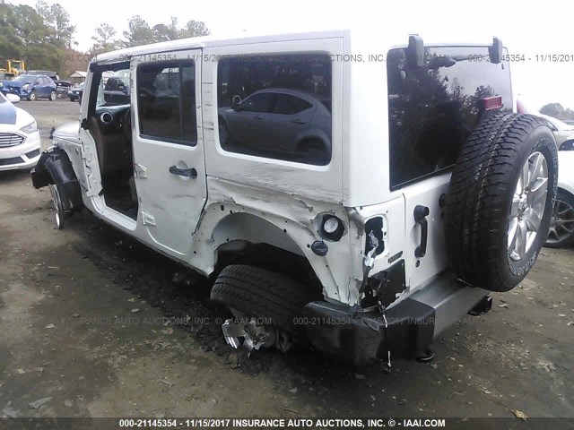 1C4BJWEG7HL727645 - 2017 JEEP WRANGLER UNLIMITE SAHARA WHITE photo 3