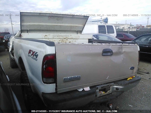 1FTNF21P53EB41410 - 2003 FORD F250 SUPER DUTY WHITE photo 3