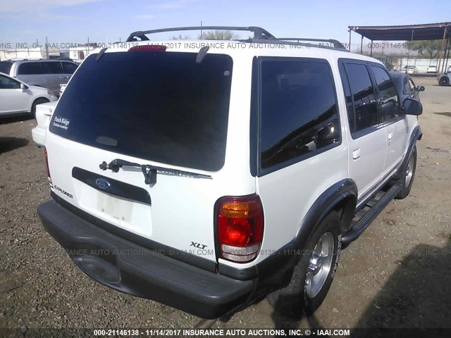 1FMZU73E1YZA23382 - 2000 FORD EXPLORER XLT WHITE photo 4