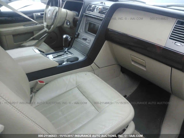 5LMFU28546LJ29921 - 2006 LINCOLN NAVIGATOR WHITE photo 5
