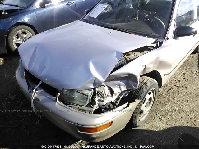 1Y1SK5265TZ055248 - 1996 GEO PRIZM LSI SILVER photo 6