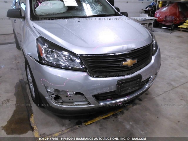 1GNKRFED1EJ240955 - 2014 CHEVROLET TRAVERSE LS SILVER photo 6