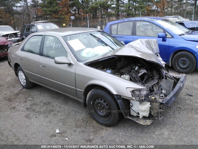 4T1BG22K9XU531517 - 1999 TOYOTA CAMRY CE/LE/XLE 金色 照片 1