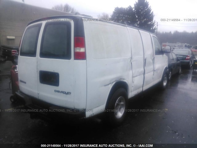 1GCFG15X051116690 - 2005 CHEVROLET EXPRESS G1500  WHITE photo 4