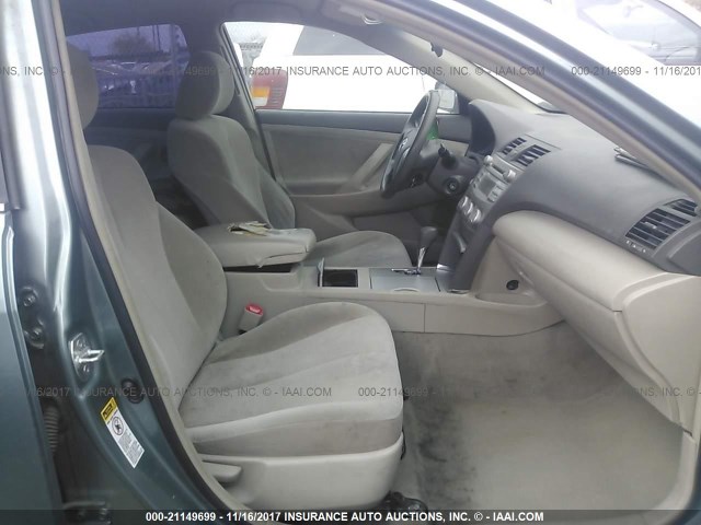 4T1BF3EK0AU580889 - 2010 TOYOTA CAMRY SE/LE/XLE 绿色 照片 5