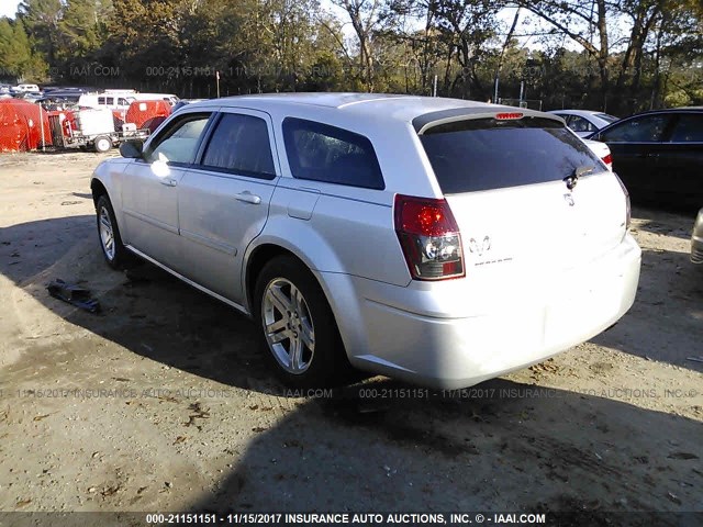 2D4FV48V25H155609 - 2005 DODGE MAGNUM SXT SILVER photo 3