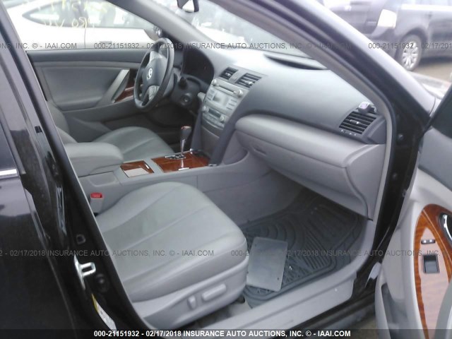 4T1BK46K68U576842 - 2008 TOYOTA CAMRY LE/XLE/SE BLACK photo 5