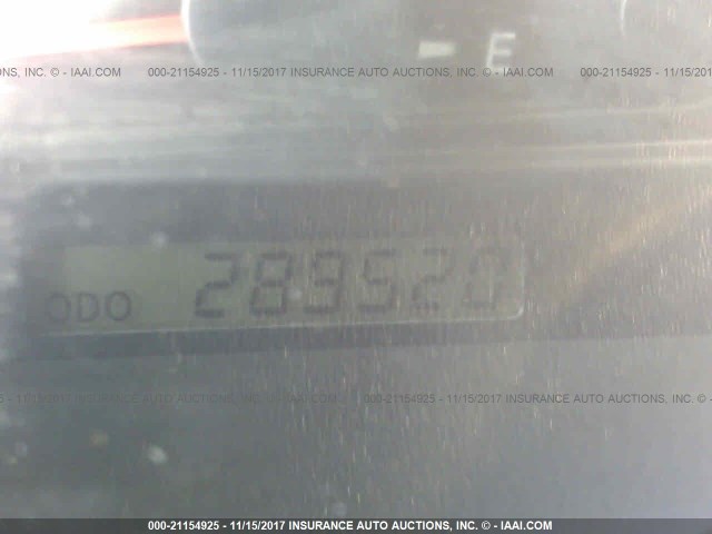 4T1BF32K72U011754 - 2002 TOYOTA CAMRY LE/XLE/SE ვერცხლისფერი ფოტო 7