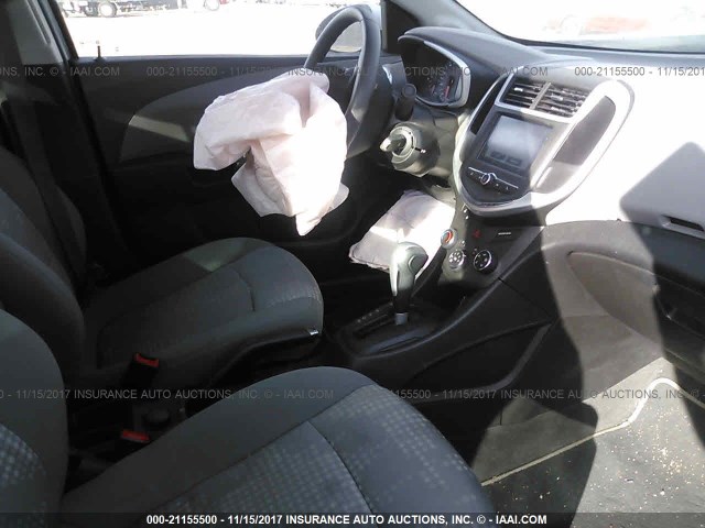 1G1JB5SH4H4124400 - 2017 CHEVROLET SONIC LS 银色 照片 5