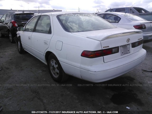 4T1BG22K4XU443278 - 1999 TOYOTA CAMRY CE/LE/XLE 白色 照片 3
