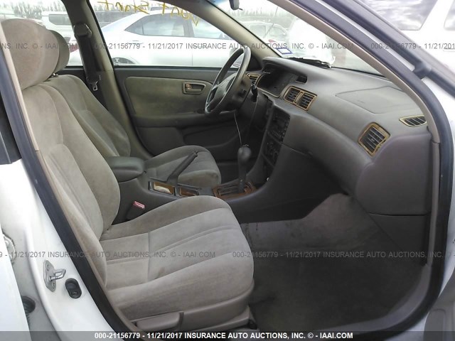 4T1BG22K4XU443278 - 1999 TOYOTA CAMRY CE/LE/XLE 白色 照片 5