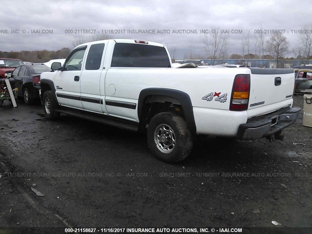 1GCHK291X2E125887 - 2002 CHEVROLET SILVERADO K2500 HEAVY DUTY WHITE photo 3